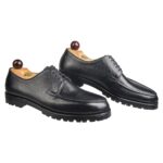 Side view-2 of men’s black scotchgrain Norweger shoe on P last with a vibram sole – handmade by Vass Shoes.