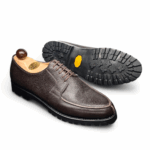 Side view of men’s brown scotchgrain Norweger shoe on P last with a vibram sole – handmade by Vass Shoes.