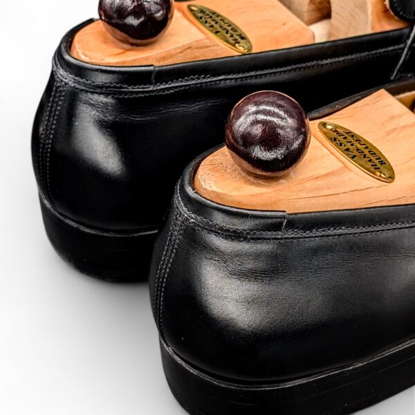 Slipper II * P<br><span data-src=