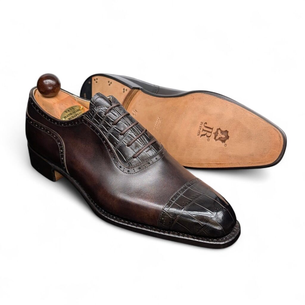 Italian Oxford * K<br><span class="egypar-meret">41</span>