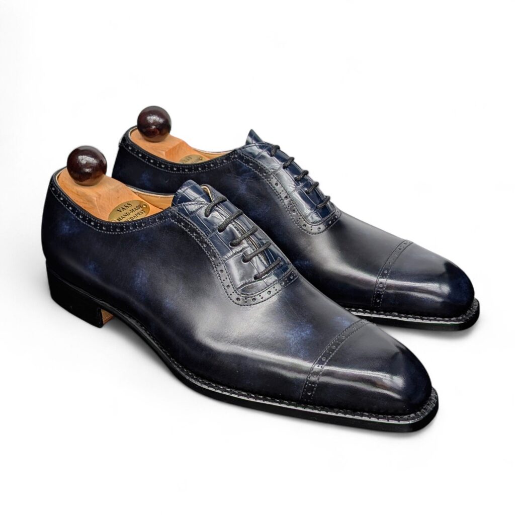 Italian Oxford * K<br><span class="egypar-meret">42.5</span>