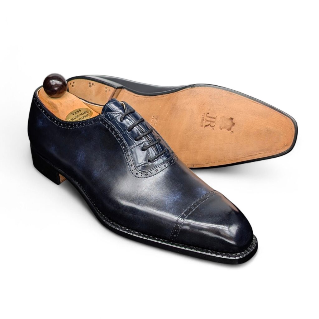 Italian Oxford * K<br><span class="egypar-meret">42.5</span>