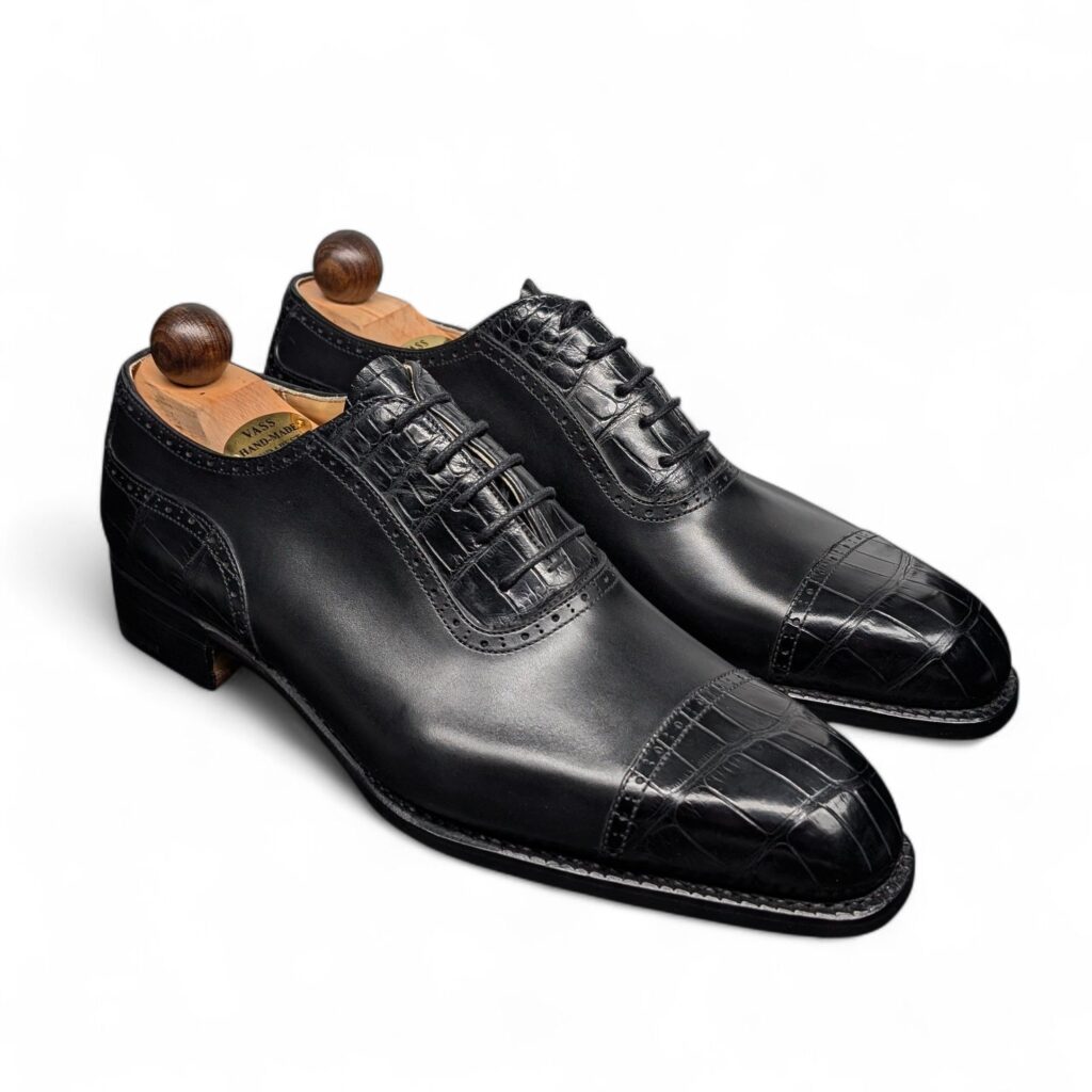 Italian Oxford * K<br><span data-src=