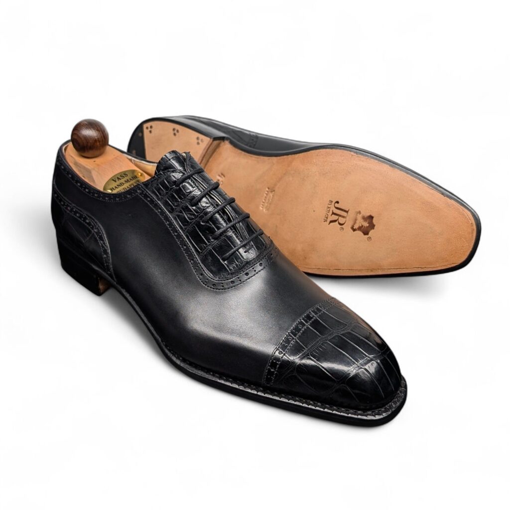 Italian Oxford * K<br><span data-src=