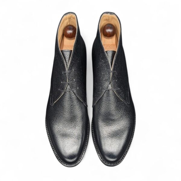 Vass-Shoes-Chukka-boots-three-eyelet-model-P2-last-black-scotchgrain-dainite-rubber-sole-top-view