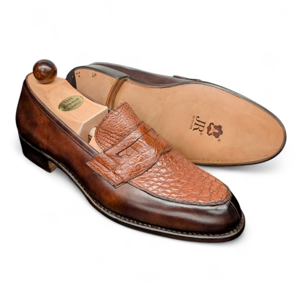 Slipper I * F<br><span data-src=